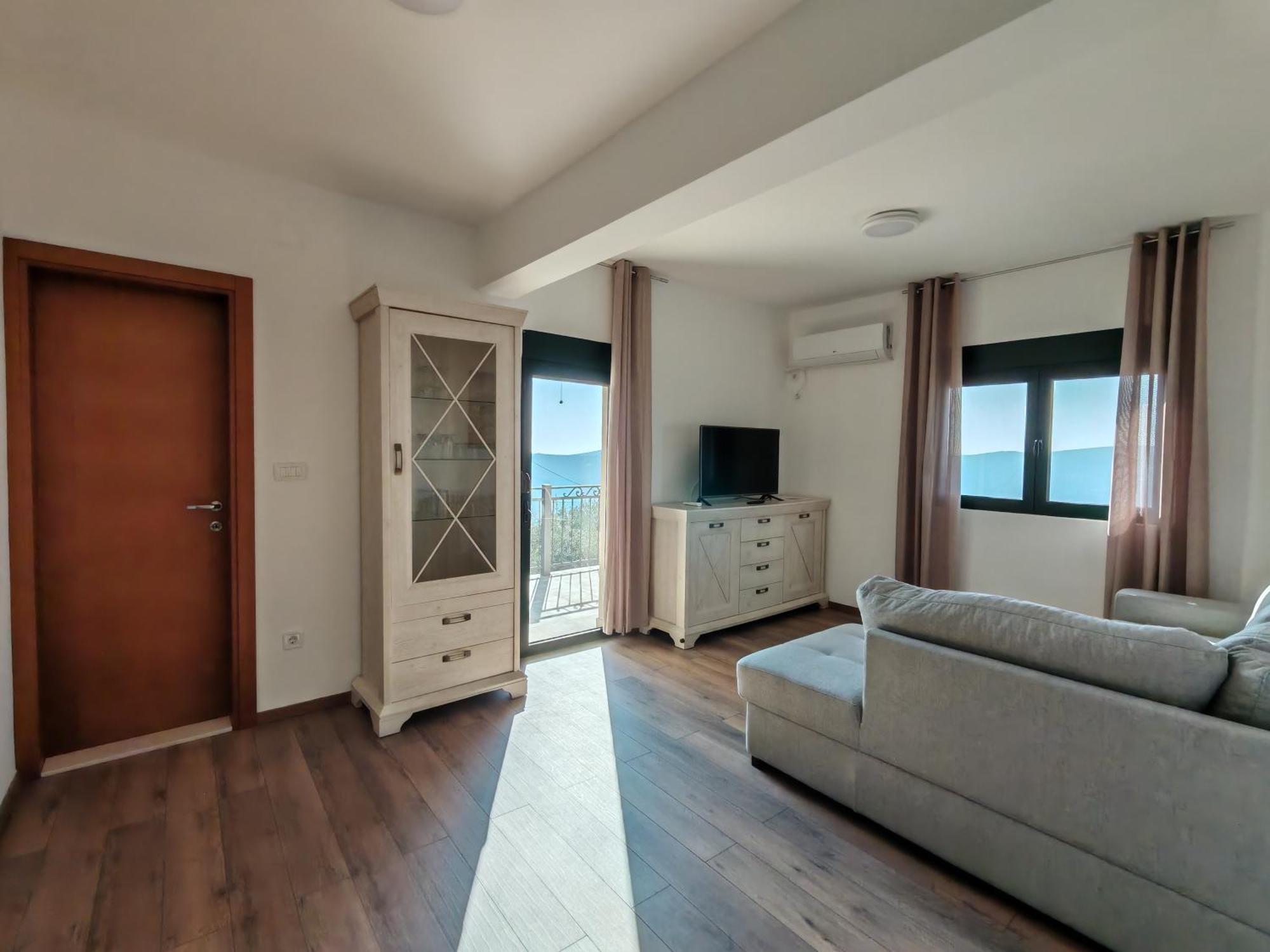 Forest Apartments Kotor Eksteriør billede