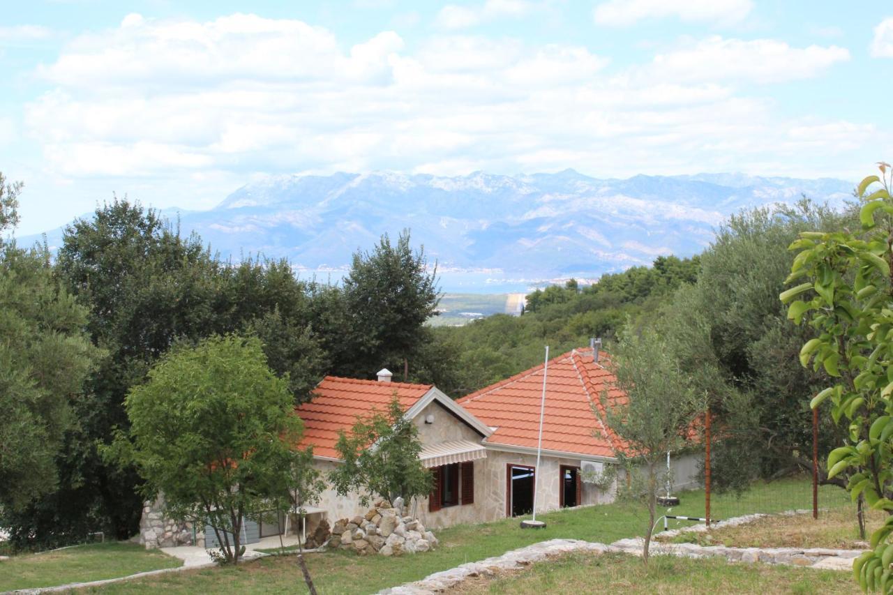 Forest Apartments Kotor Eksteriør billede